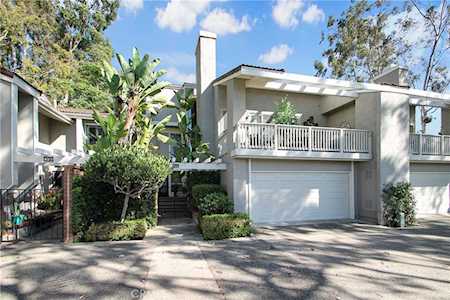 34 Rustling Wind #17 Irvine, CA 92612