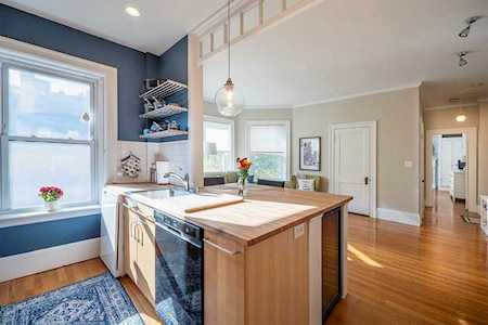369 Tappan St #13 Brookline, MA 02445