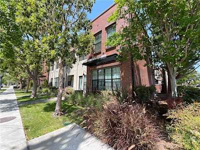 501 W Maple Ave Orange, CA 92868