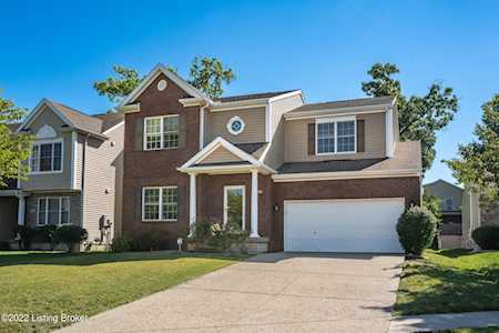 5601 Red Crested Way Louisville, KY 40218