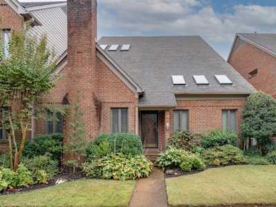 489 W Racquet Club Pl Memphis, TN 38117
