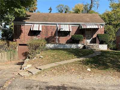 331 E Melford Avenue Harrison Twp, OH 45405