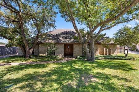 4817 Willow Run Court Fort Worth, TX 76132