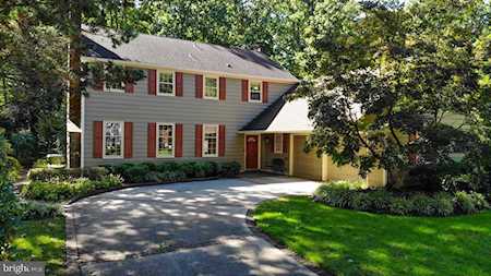 127 Partree Rd Cherry Hill, NJ 08003