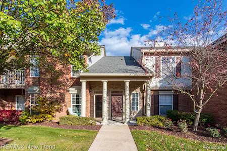 5357 Brookemonte Rochester, MI 48306
