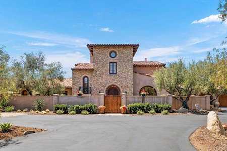 7858 Entrada Angelica San Diego, CA 92127