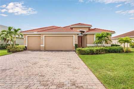 3236 Magnolia Landing Ln North Fort Myers, FL 33917