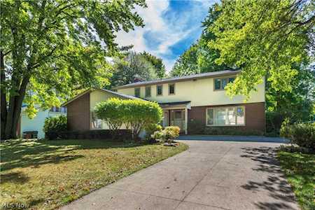 26917 Brahms Dr Westlake, OH 44145