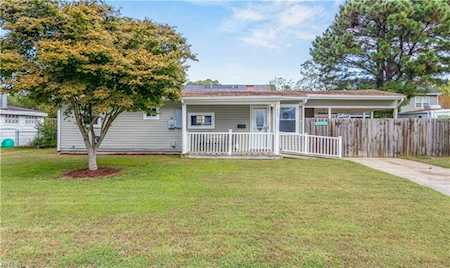 1852 Karen Ln Virginia Beach, VA 23454