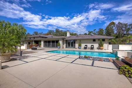 5451 Calle Chaparro Rancho Santa Fe, CA 92067