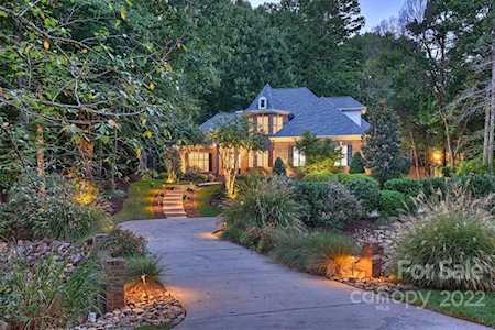 1121 Hudson Place Davidson, NC 28036