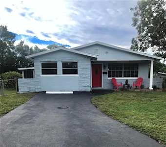 120 Davenport Ave NE St. Petersburg, FL 33702