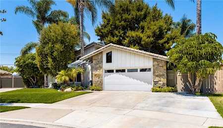 16400 Mount Ararat Circle Fountain Valley, CA 92708