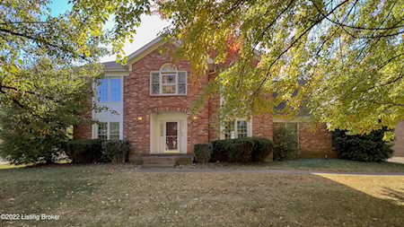 7415 Falls Ridge Ct Louisville, KY 40241