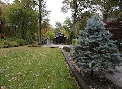 511 Vineland Rd Bay Village, OH 44140