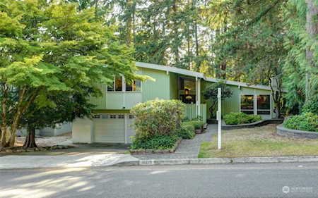 16215 SE 31st St Bellevue, WA 98008
