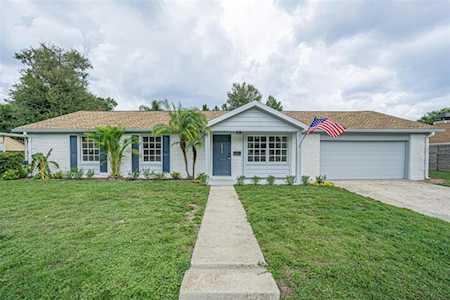 2813 Kimberly Ln Tampa, FL 33618