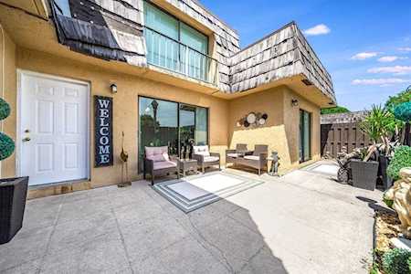 804 Waterview Drive Palm Springs, FL 33461