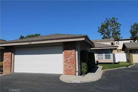 2041 Barclay Ct Santa Ana, CA 92701