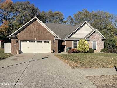 3392 Byers Ct Shelbyville, KY 40065