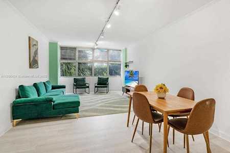 7441 Wayne Ave #2P Miami Beach, FL 33141