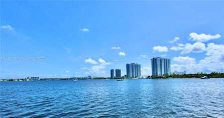 2920 Point East Dr #N211 Aventura, FL 33160