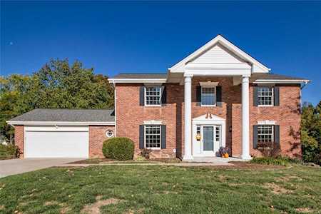 15989 Deer Trail Ct Chesterfield, MO 63017