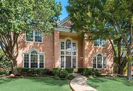2307 Southern Oak Drive Irving, TX 75063