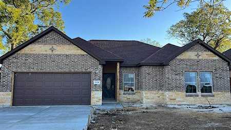 1428 E Arlington Avenue Fort Worth, TX 76104