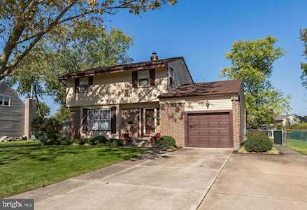 705 Parry Blvd Cinnaminson, NJ 08077