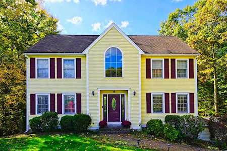 30 Northridge Dr East Bridgewater, MA 02333