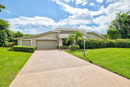 4900 Pineview Circle Delray Beach, FL 33445