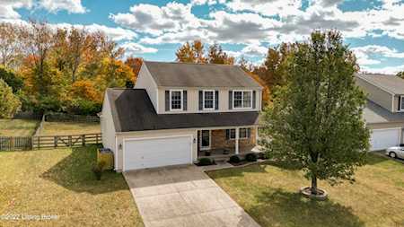 1110 Cherrywood Ct La Grange, KY 40031