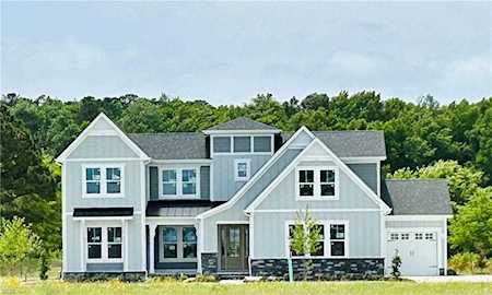 2805 Weston Loop Virginia Beach, VA 23456