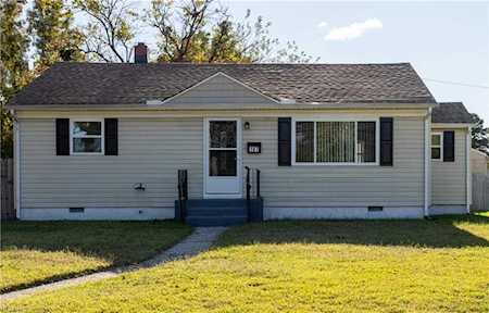 107 Bunche Blvd Portsmouth, VA 23701