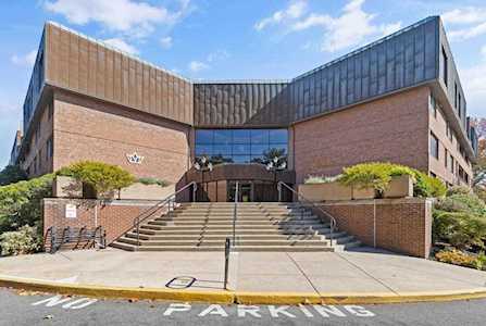 404 Paradise Road #2B Swampscott, MA 01907