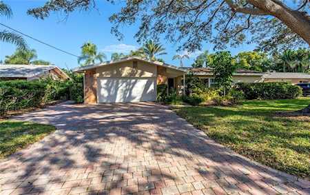 4471 Clearwater Harbor Dr S Largo, FL 33770