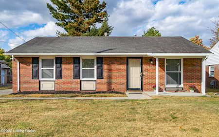 5303 Rosette Blvd Louisville, KY 40218