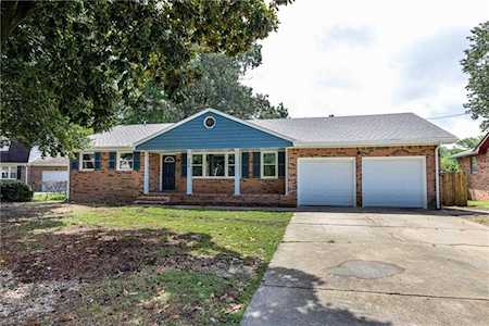 446 Leepoint Rd Norfolk, VA 23502