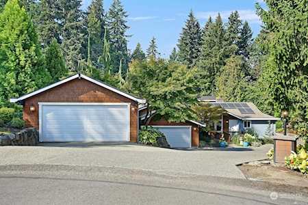 14610 NE 13th Place Bellevue, WA 98007