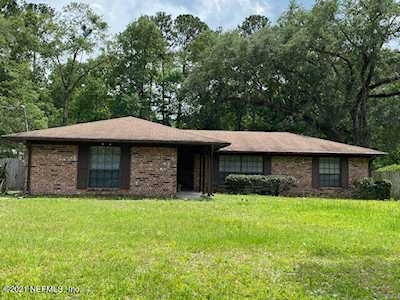 884 Live Oak LN Fleming Island, FL 32003