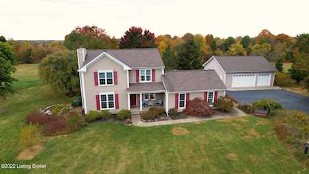 293 Old Stone Dr Simpsonville, KY 40067