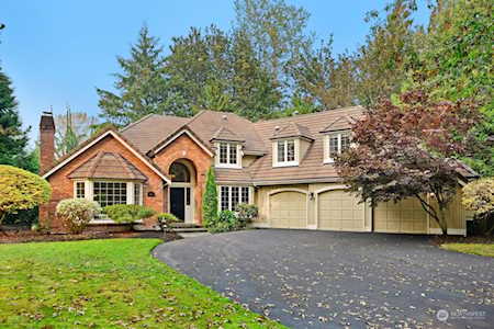 19854 NE 128th Ct Woodinville, WA 98077