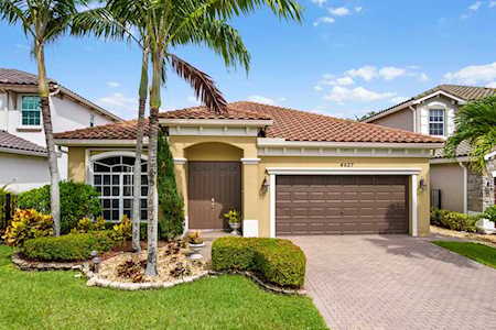4627 Capital Drive Lake Worth, FL 33463