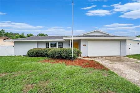 13940 Antigua Dr Seminole, FL 33776