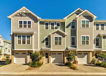 4005 Tamarisk Lane Wilmington, NC 28409