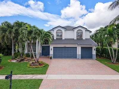 4645 Windward Cove Lane Wellington, FL 33467