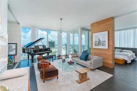 1040 Biscayne Blvd #3606 Miami, FL 33132