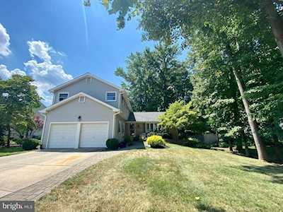 722 Lincoln Dr Mount Laurel, NJ 08054