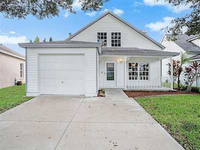 2421 Sagemont Dr Brandon, FL 33511